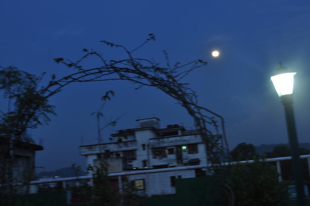 Saikia Nest The Home-stay